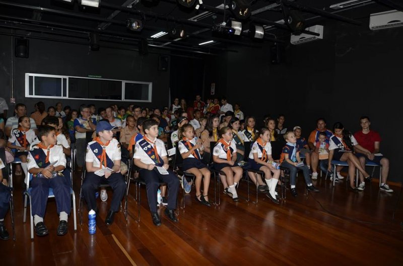 Atividades do Grupo de Escoteiros Desbravadores e o Grupo do CEU Nebulosa