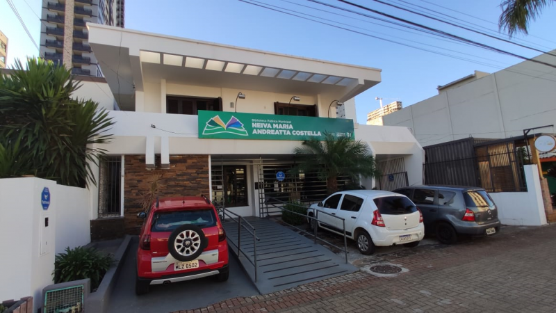 Biblioteca Municipal volta ao atendimento normal