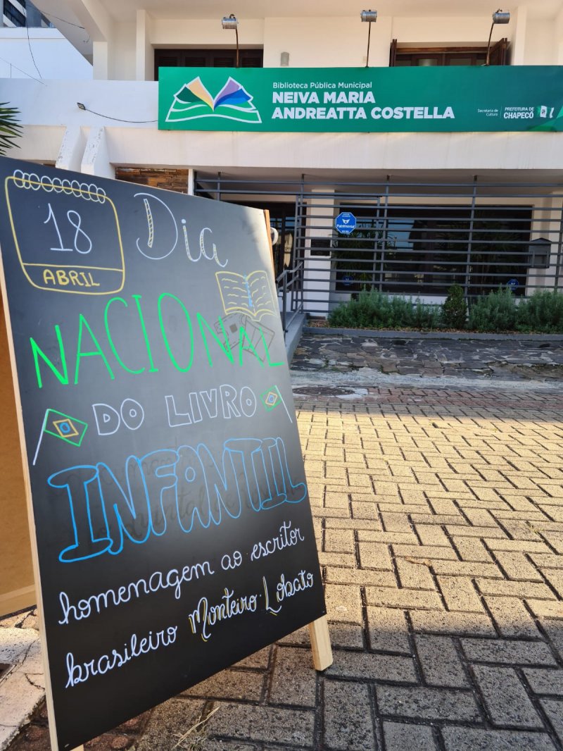 Biblioteca Pública Municipal de Chapecó comemora Dia Nacional do Livro Infantil