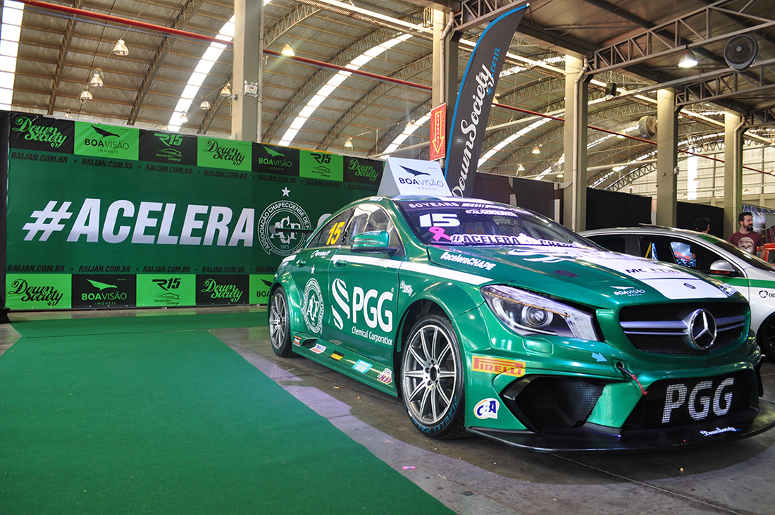 Carro da Chape PGG participa de exposição na EFAPI 2017