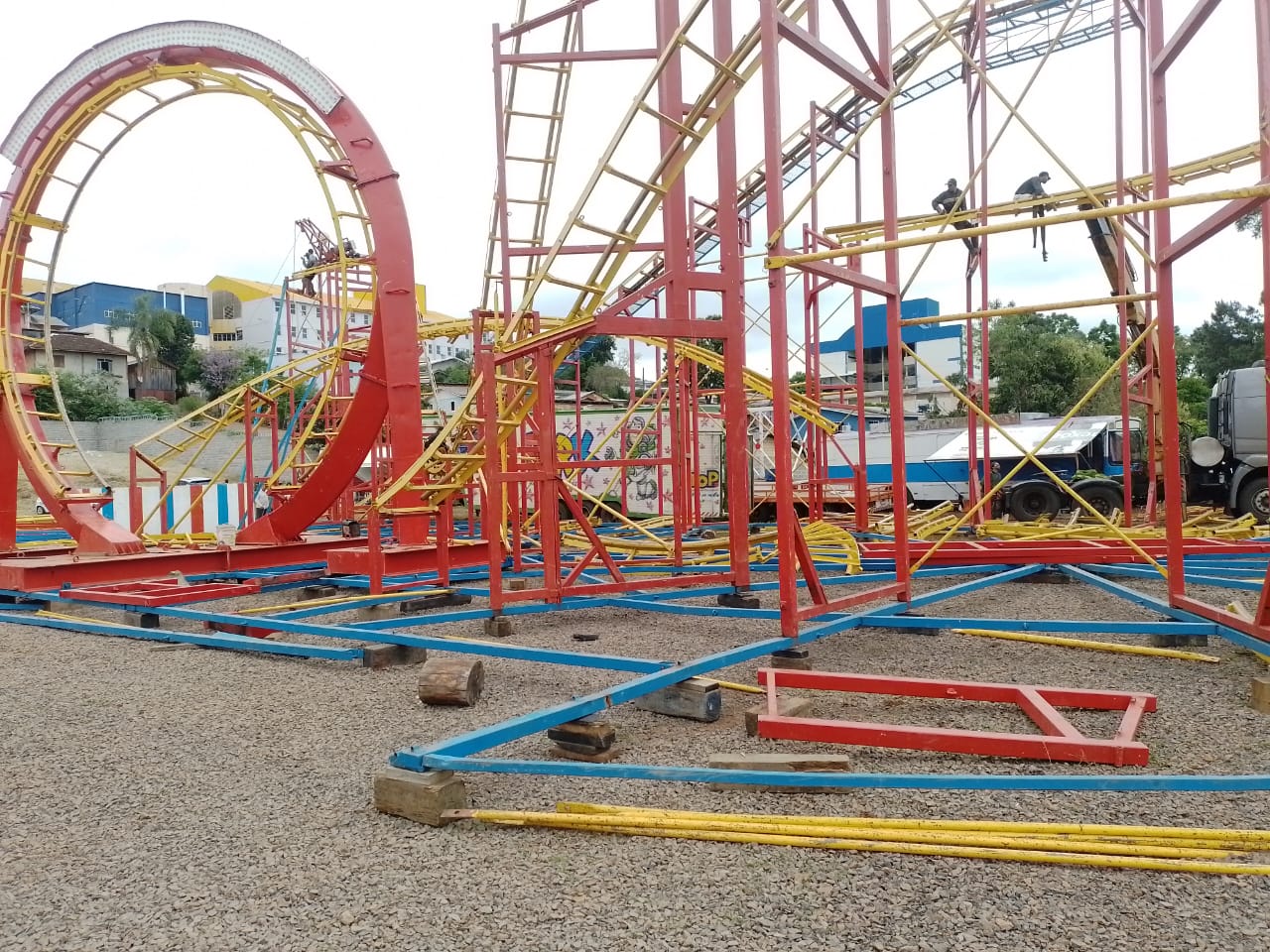 Inicia a montagem do Parque de Diversões da Efapi 2023