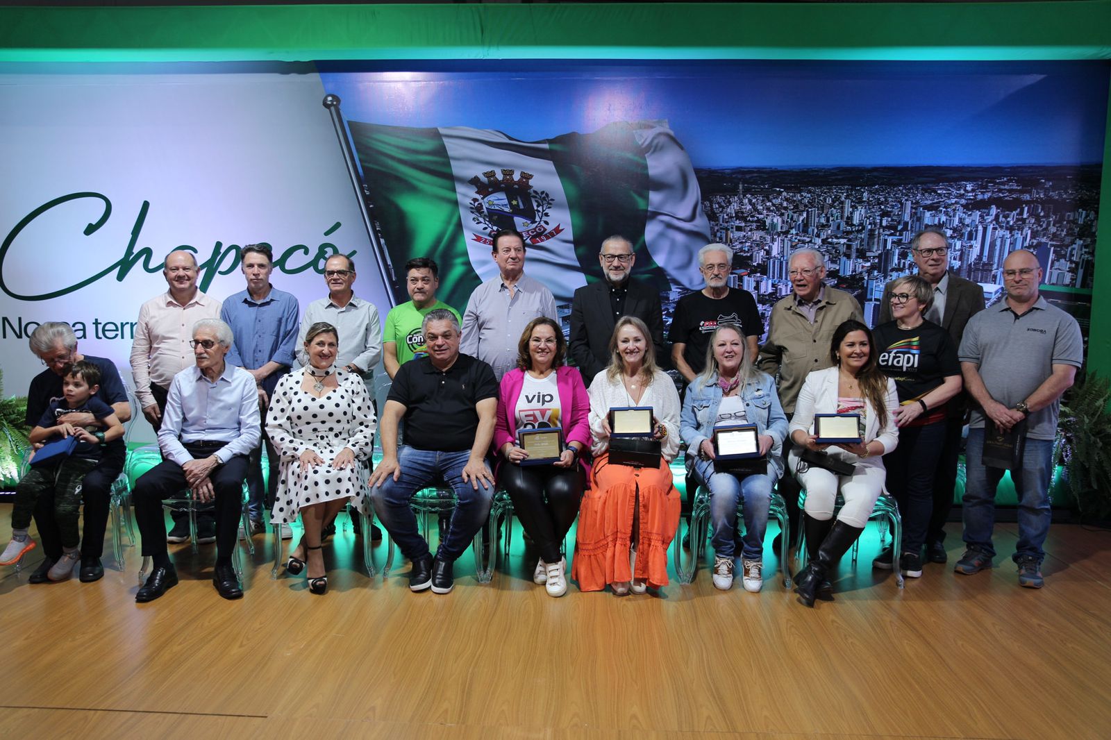Administração Municipal faz homenagem aos profissionais de imprensa na Efapi 2023